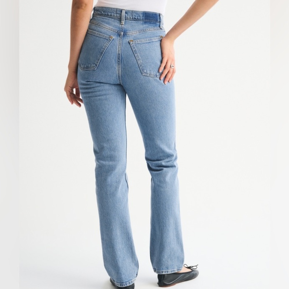 Abercrombie & Fitch The 90s Straight Ultra High Rise Curve Love Size 27/4s - Picture 3 of 15